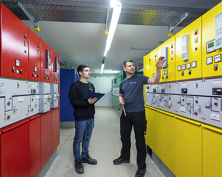 Mittelspannungsschaltanlage für Test- und Forschungsanlage am Zentrum für Leistungselektronik und nachhaltige Netze des Fraunhofer ISE.