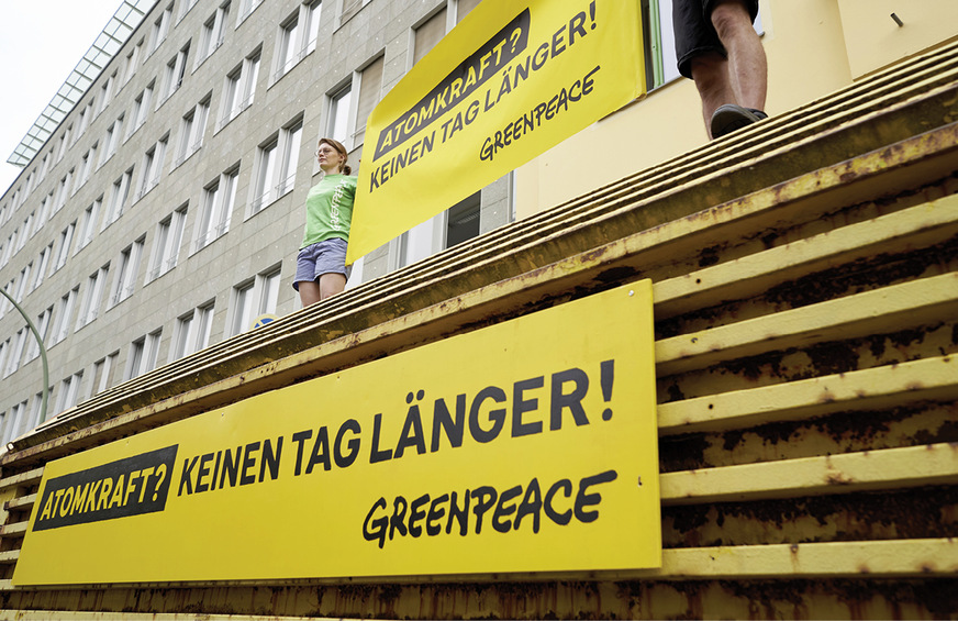 Demo von Greenpeace im August in Berlin