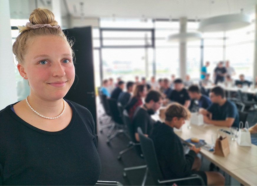 Lotta Schäfer, Bürokauffrau-Auszubildende, Deutsche Windtechnik, September 2024, zweites Ausbildungsjahr