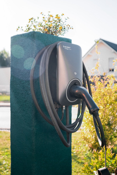 Die neue Wallbox wird es ab Anfang des kommenden Jahres geben. Dann ist auch eine bidirektionale Version angekündigt.