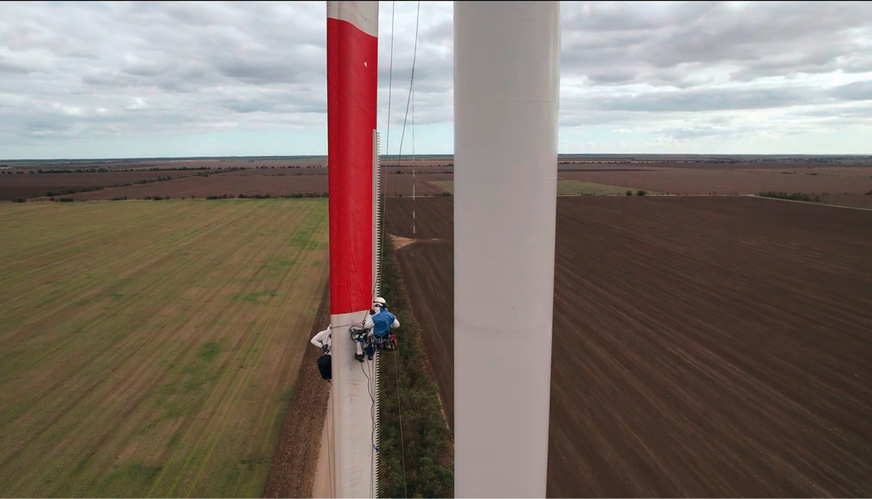 Rotorblattinspektion durch TÜV Süd