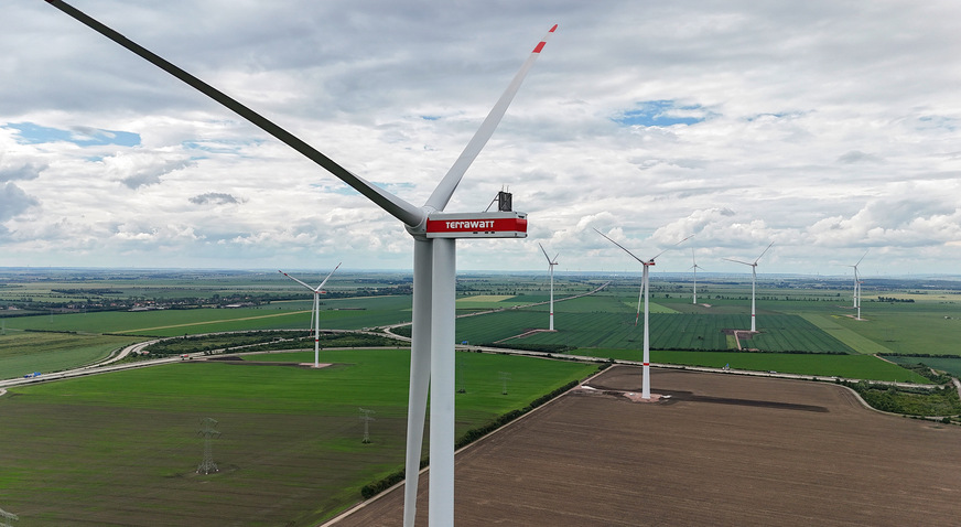 Energiepark Bad Lauchstädt: acht Vestas-Anlagen vom 6,2-Megawatt-Typ V162 in Sachsen-Anhalt, bald kombiniert mit einem 30-Megawatt-Elektrolyseur
