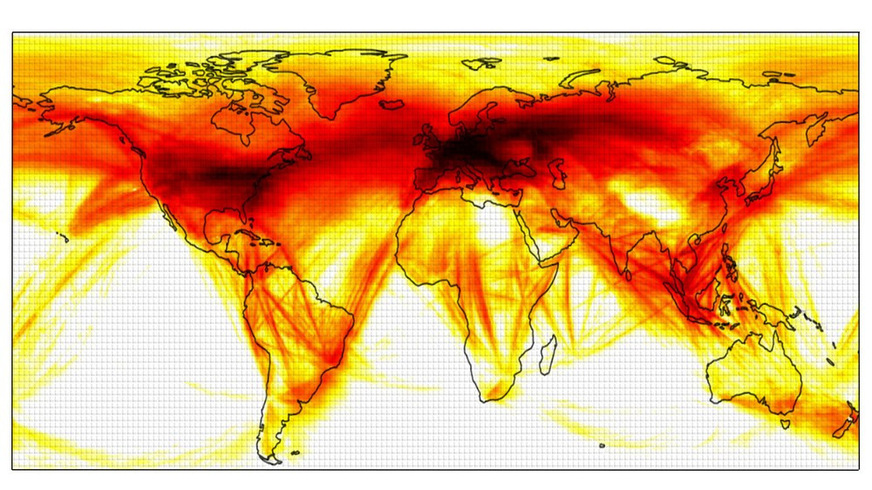 Weltweiter Überblick über den Strahlungsantrieb von Kondensstreifen im Jahr 2019: dunklere Rottöne zeigen eine stärkere Erwärmung durch Kondensstreifen.