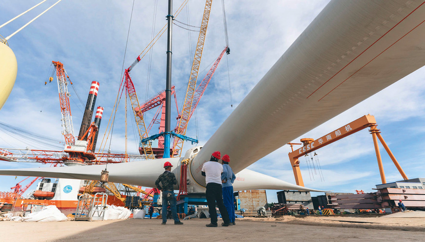 Rotor für den Prototyp einer schwimmenden Offshore-Windenergieanlage