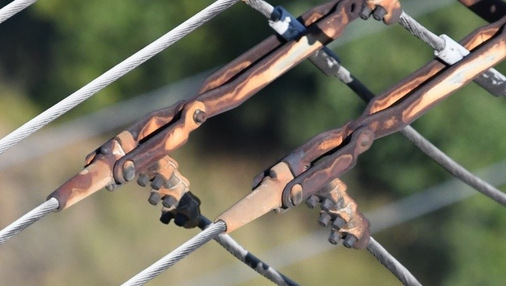 Temperguss-Konus-Abspannklemme.