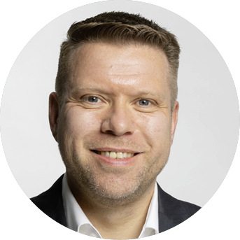 „Im Bereich Großspeicher profitiert der Markt vom steigenden Ausbau der erneuerbaren Energien und der auch dadurch zunehmenden Volatilität im Strommarkt.“   Christian Löffler,  Tesvolt