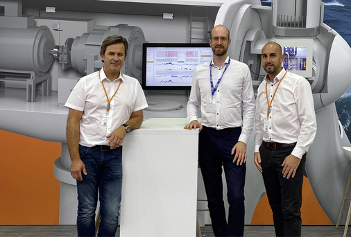 Freuen sich über die Kooperation: (v.l.n.r) Hans Schlingmann, Leiter Wind Solutions bei Weidmüller, Michael Tegtmeier, CEO der Turbit Systems GmbH, Toni Lippold, Geschäftsführer der Weidmüller Monitoring Systems GmbH.