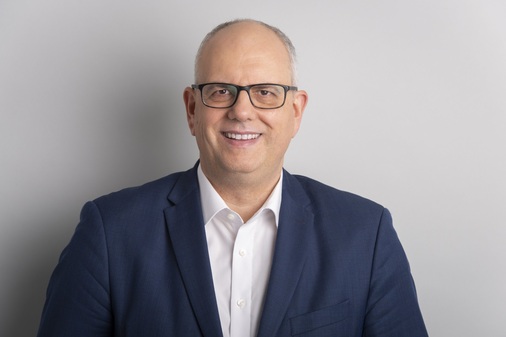 Bremens Regierender Bürgermeister Andreas Bovenschulte„Wir fordern, den Ausbaudeckel für Offshore-Windenergie bis 2035 auf insgesamt 30 Gigawatt anzuheben. Das ist nicht nur gut für die Umwelt, sondern auch gut für die Arbeitsplätze.“