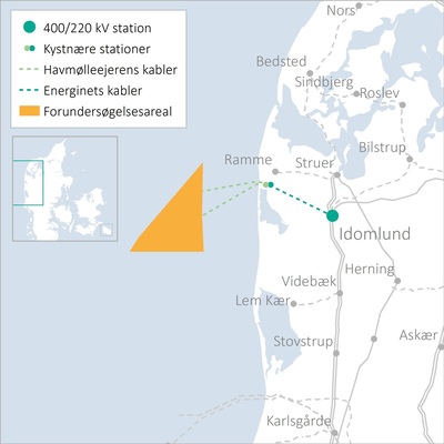 Die Lage des Offshore-Entwicklungsgebietes, in dem der für 800 bis 1.000 MW geplante Offshore-Windpark Thor entstehen soll (dargestellt zum Zeitpunkt der Voruntersuchungen über die Eignung des Areals).Voruntersuchungsgebiet - Forundersøgelsesareal; Kabel der Energieagentur Energinet - Energinets kabler; Leitung des Windparkbetreibers - Havmølleejerens kabler; Küsten-Umspannstation - kystnære stationer, Höchstspannungsstation - 400/220 kv station