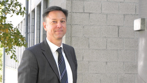 Markus Vetter KostalMarkus Vetter ist Marketlingleiter von Kostal Solar Electric.