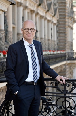 Hamburgs Regierender Bürgermeister Peter Tschentscher„Für neue Power-to-X-Projekte brauchen wir eine gezielte Förderung und entsprechende Behandlung in der Regulierung.“