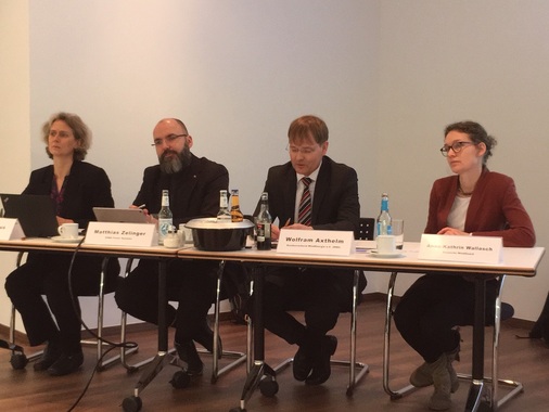 <p><strong>Pressekonferenz mit Beatrix Fontius, VDMA, Matthias Zelinger, VDMA, Wolfram Axthelm, BWE, und Anna-Kathrin Wallasch, Deutsche Windguard.</strong></p> - © Foto: Nicole Weinhold