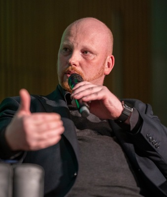 Digitalisierungsexperte Tim BrauckmüllerTim Brauckmüller (Geschäftsführer atene KOM GmbH) spricht am 21.11.2018 auf der Hypermotion in Frankfurt. Foto: atene KOM / Florian Schuh