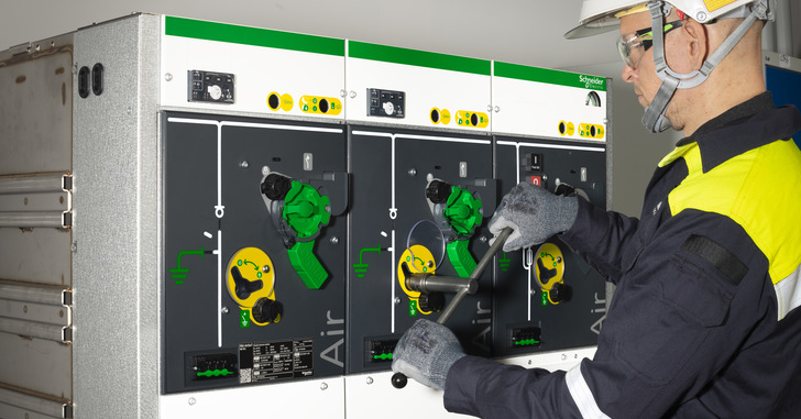 Neue Ringkabelschaltanlage für Mittelspannung in 12 oder 24 kV Version - © Schneider Electric