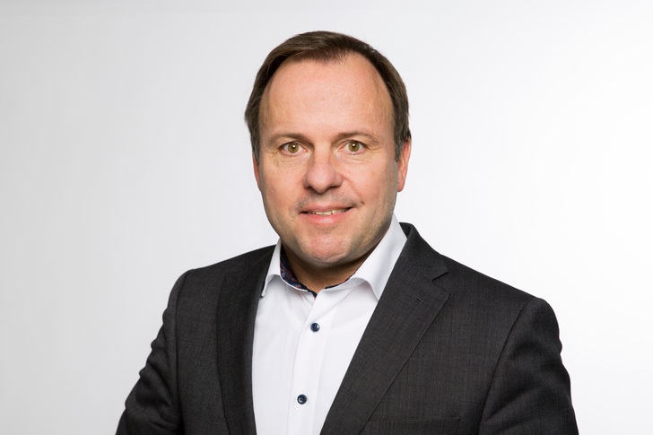 Dr. Peer Günzel, Generalbevollmächtigter und Leiter Vertrieb Strukturierte Finanzierungen der DAL Deutsche Anlagen Leasing GmbH &amp; Co KG