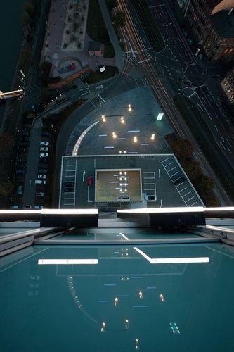 MVV-Energie-Hochhaus 2 | Energieversorgung durch kommunale Unternehmen auf den Kopf gestellt: Flexible Kurzfrist-Verkehrsregelung für den Strom mit virtuellen Kraftwerken. Das Foto zeigt die vor sieben Jahren neu gestaltete Außenfassade des MVV-Hochhauses in Mannheim.