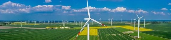 2.800 turbines are installed in Schleswig-Holstein.