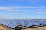 Photovoltaikkraftwerk Dunayskaya Ukraine | Das neuste Photovoltaikkraftwerk in der Ukraine ging im November dieses Jahres auf der Halbinsel Krim in der Nähe von Odessa in Betrieb. Es ist aber mit einer Gesamtleistung von 43,14 Megawatt längst nicht das größte des Landes. - © Foto: Activ Solar