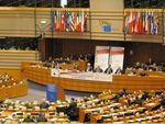 EU-Parlament | Die EU-Kommission muss für die Sektoren Minderungspfade vorgeben. - © rakoellner/pixelio.de EU-Parlament | Die EU-Kommission muss für die Sektoren Minderungspfade vorgeben. - © rakoellner/pixelio.de