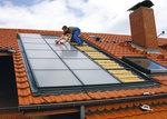 Solardach | 2022 sind 40 Prozent mehr Regenerativleistung ans Niederspannungsnetz geschlossen. - © Foto: BUSO Bund Solardach eG