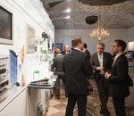 Am Messestand von Phoenix Contact im Kloster.