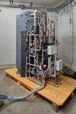 Waermepumpe Solaranlage Kombination Anlage Mac Sheep | Als kompakte Lösung kommt die Hydraulikstation inklusive Wärmepumpe und Speicher auf der Baustelle an.