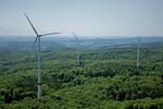 Zubaujahr 2015 in Deutschland | Windenergie in Süddeutschland: Mit 20 Prozent Marktanteil an den Installationen 2015 nimmt die Bedeutung der Windkraft in deutschen Schwachwindregionen weiter zu (Grafik 4). Dieses Mal waren der Zubau in Bayern und ein erstmals hoher Zubau im bisherigen Schlusslicht-Land Baden-Württemberg für den bleibenden Trend entscheidend. - © Foto: Nordex SE Zubaujahr 2015 in Deutschland | Windenergie in Süddeutschland: Mit 20 Prozent Marktanteil an den Installationen 2015 nimmt die Bedeutung der Windkraft in deutschen Schwachwindregionen weiter zu (Grafik 4). Dieses Mal waren der Zubau in Bayern und ein erstmals hoher Zubau im bisherigen Schlusslicht-Land Baden-Württemberg für den bleibenden Trend entscheidend. - © Foto: Nordex SE