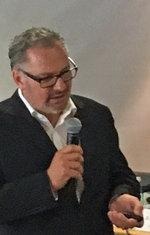 Solarwatt-Geschäftsführer Detlef Neuhaus präsentierte die Neuheiten.