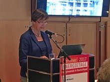 CDU-Frau Herlind Gundelach denkt eher an die Wirtschaft als ans Klima.