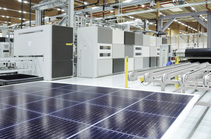 Der österreichische Hersteller Energetica hat in Kärnten schon 2019 eine Gigafabrik in Betrieb genommen. Doch für Entspannung auf 
dem Modulmarkt reicht das längst nicht aus.