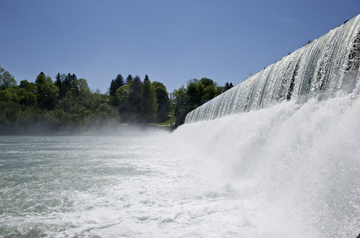 Strom aus regionaler Wasserkraft trägt zur CO 2 -Reduktion bei. - © Foto: Uniper
