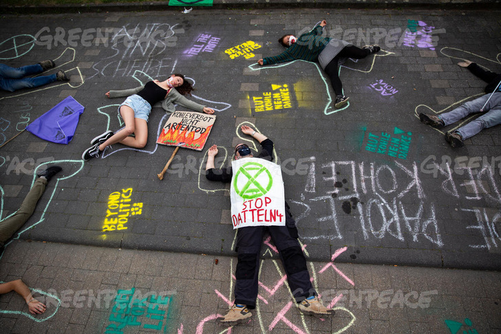 Stop Datteln 4 – hatten Umweltverbände wie hier Greenpeace immer wieder von Armin Laschet gefordert. Ohne Erfolg. - © Julius Schrank – Greenpeace
