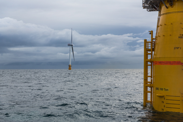 Schwimmender Offshore-Windpark Hywind Scotland, 30 Megawatt, mit fünf Anlagen vom Siemens-Turbinentyp SWT-6.0-154 - © Øyvind Gravås - Equinor
