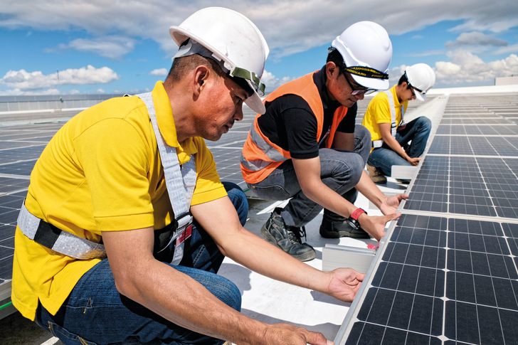 Mehr Untersützung für kommunale PV-Anlagen gefordert. - © Fronius
