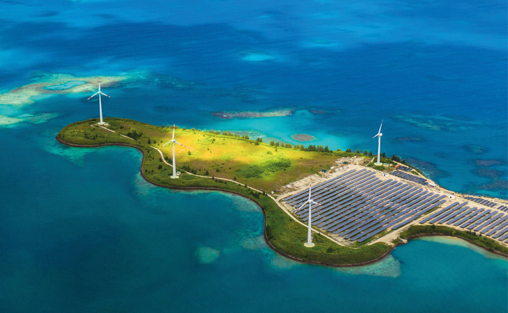 Wind und Solar auf einer künstlich angelegten Seychellen-Insel im indischen Ozean. - © Foto: 22Imagesstudio - stock.adobe.com
