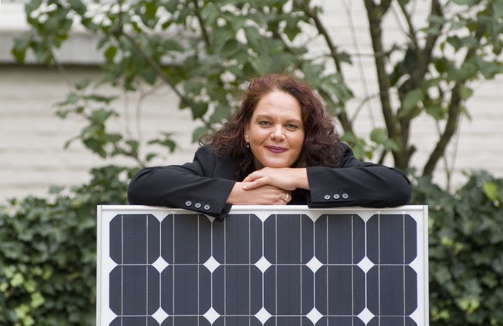 Der Anteil von Frauen in Führungspositionen ist in der Eneuerbaren-Brnache verglelichweise niedrig.