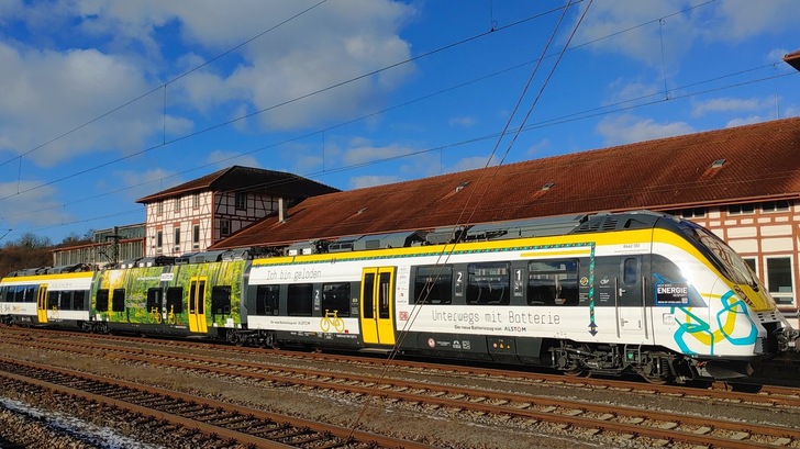 Seit Montag ist der Battriezug in Süddeutschland unterwegs. - © Alstom
