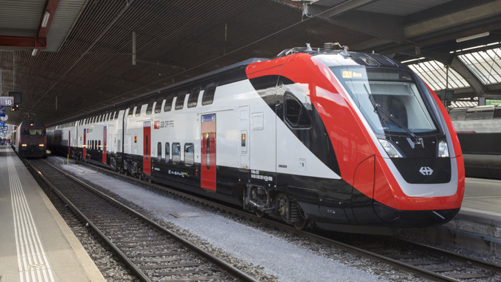 Nicht nur auf der Schiene will die SBB in Zukunft elektrisch unterwegs sein. - © SBB/Gian Vaitl
