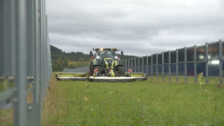 Ackerflächen werden auch mit Photovoltaik weiter gefördert, wenn die landwirtschaftliche Nutzung durch die Solaranlage nicht um mehr als 15 Prozent eingeschränkt ist. - © Next2Sun
