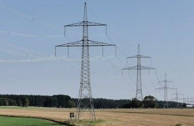 Wenn die Flexibilität gut genutzt und die Erneuerbaren vor Ort ausgebaut werden, kann der Netzausbau verringert werden. - © Tennet
