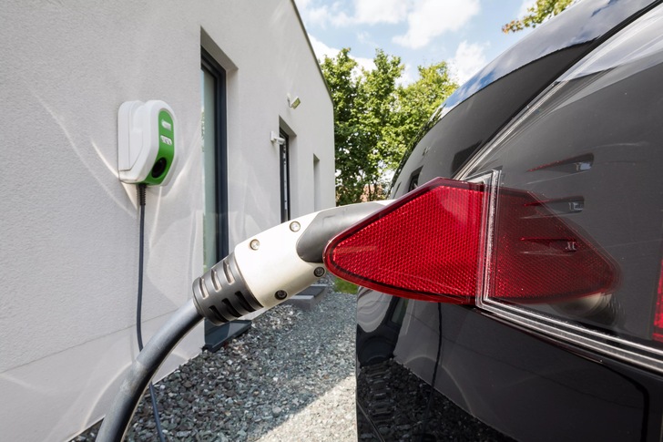 Elektroauto laden, wenn der Strom billig ist – für solche Lösungen sind viele Verbraucher offen.
