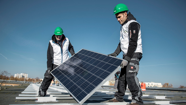 Um den Ausbau der Photovoltaik zu beschleunigen, reichen die Vorschläge der Bundesregierung nicht aus. - © Benjamin Pritzkuleit/Berliner Stadtwerke
