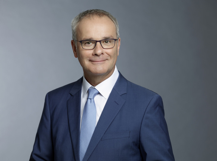 „Kurzatmige und schwerfällige Förderprogramme des Bundes“ kritisiert Helmit Dedy.