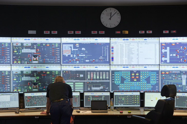 Kontrollraum des Kraftwerks Avedøre