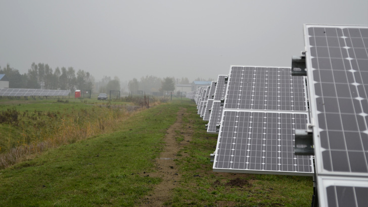 Am Horizont tun sich trübe Aussichten für die solaren Ausbauziele der Bundesregierung auf, wenn nicht schnell die Rahmenbedingungen für die Ausschreibungen verbessert werden. - © Velka Botička
