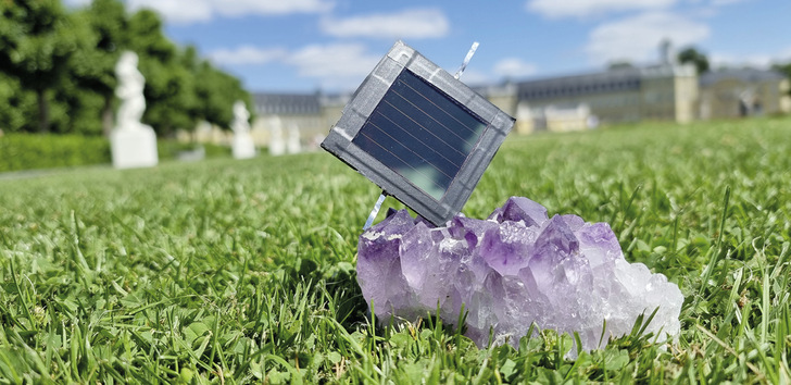 Die spezielle Kristallstruktur der Perowskite ermöglicht Solarzellen mit hohem Wirkungsgrad. Im Tandem ist die Stromausbeute noch größer. - © Foto: Dr. Bahram Abdollahi Nejand, KIT
