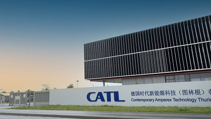 Wie die Fabrik in Thüringen soll auch das Werk in Ungarn eine Produktionskapazität von 100 Gigawattstunden erreichen.