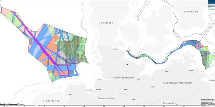 Maritimer Raumordnungsplan: Karte der festgelegten Nutzungszonen mit Offshore-Windkraftgebieten (orange und rosa)