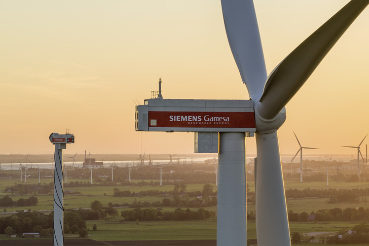 Erste Anlagen der Plattform SG 5.X in Deutschland: zwei Turbinen vom Typ SG 5.8-155 im Windpark Nortorf im Oktober 2022 - © Siemens Gamesa
