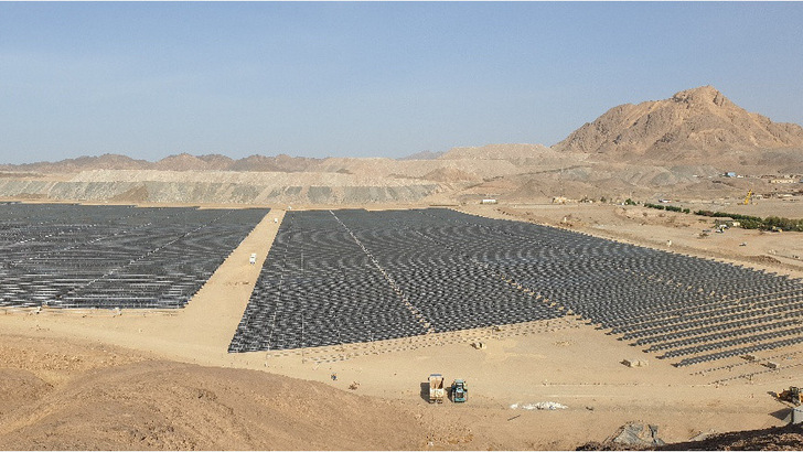 Die Solaranlage mit Speicher spart jeden Tag etwa 70.0000 Liter Dieselkraftstoff ein.
